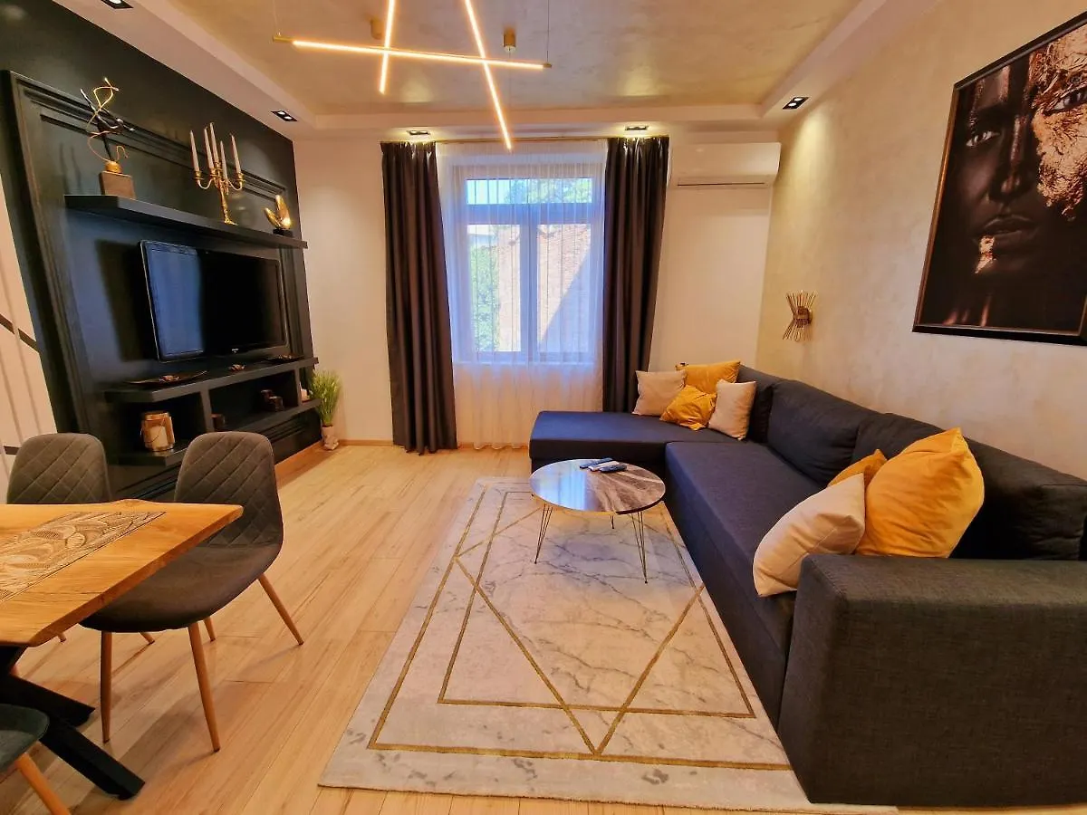 Fs Apartments Varna - Beautiful Apartment In The Center Of Varna