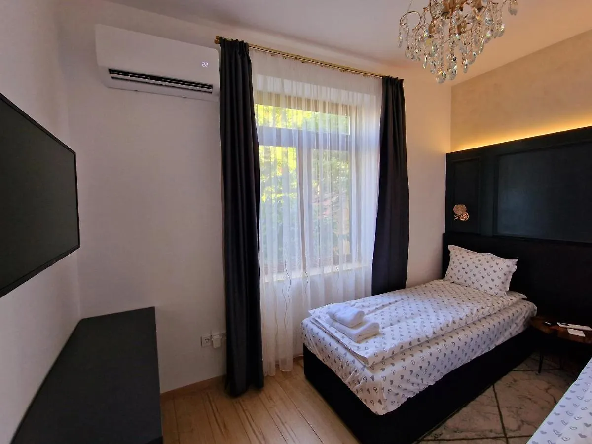 Fs Apartments Varna - Beautiful Apartment In The Center Of Varna 0*,